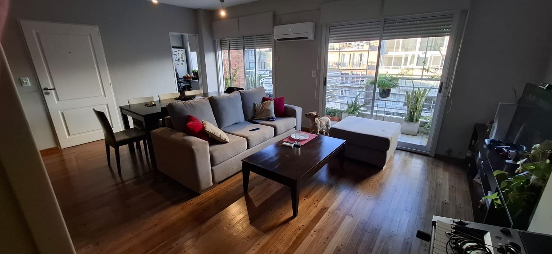 Departamento tríplex 3 ambientes en venta en Vicente López