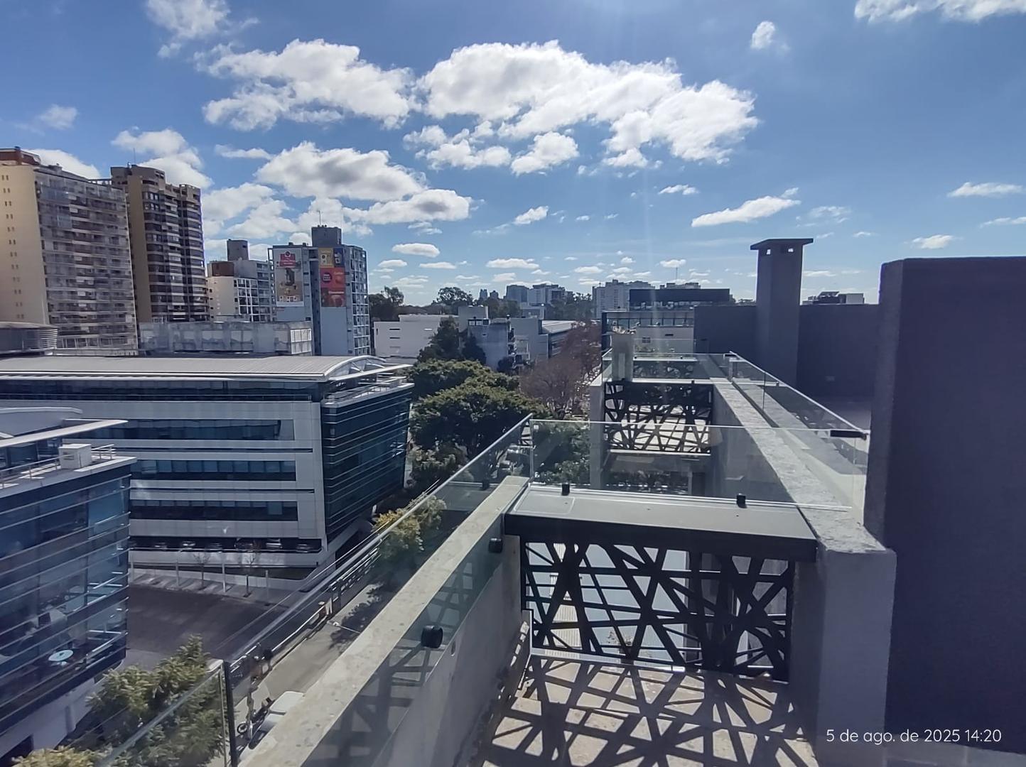 Departamento 4 ambientes con 3 baños