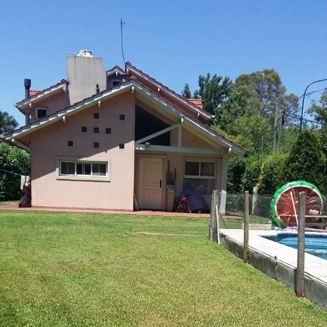Casa en venta 4 ambientes barrio Bello horizonte