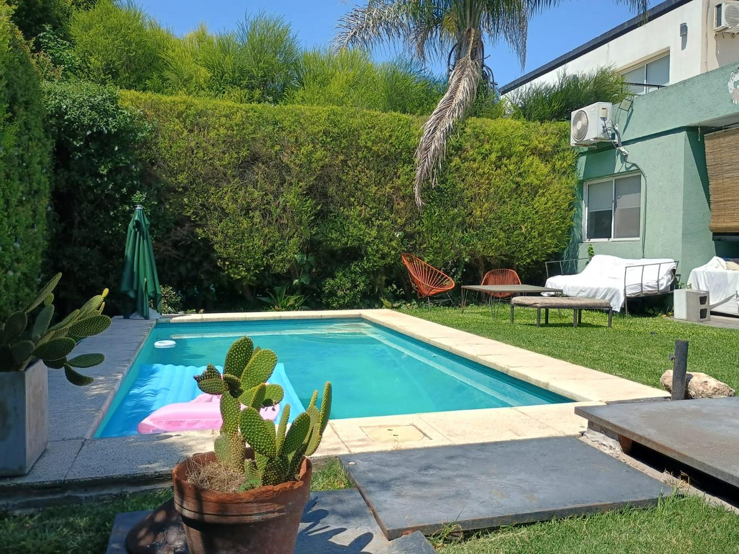 Casa 3 ambientes con 2 baños