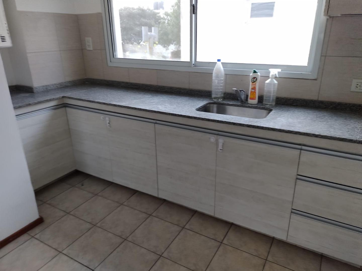 San Patricio al 800 800, Piso PB