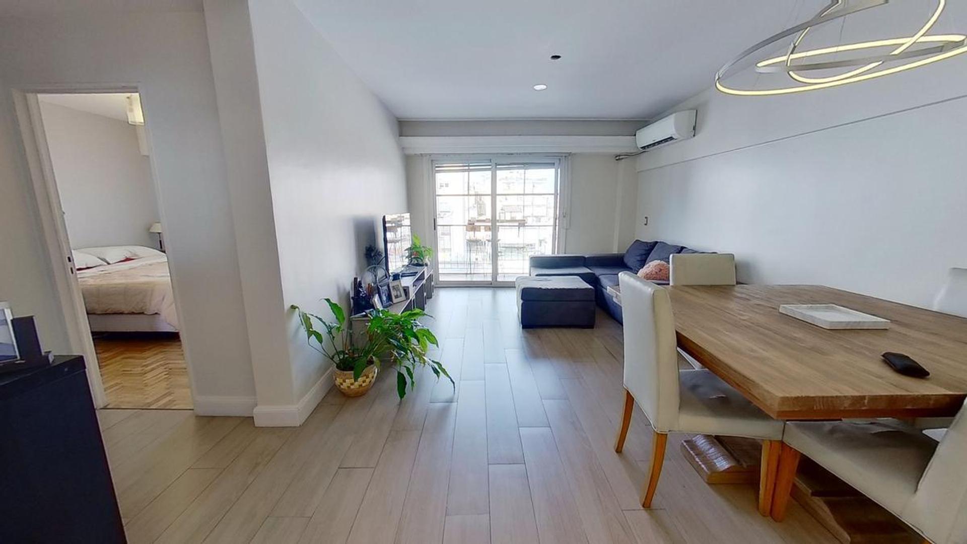 Depto 3 Amb 76 m2  Reciclado Frente Luminoso Balcón Corrido