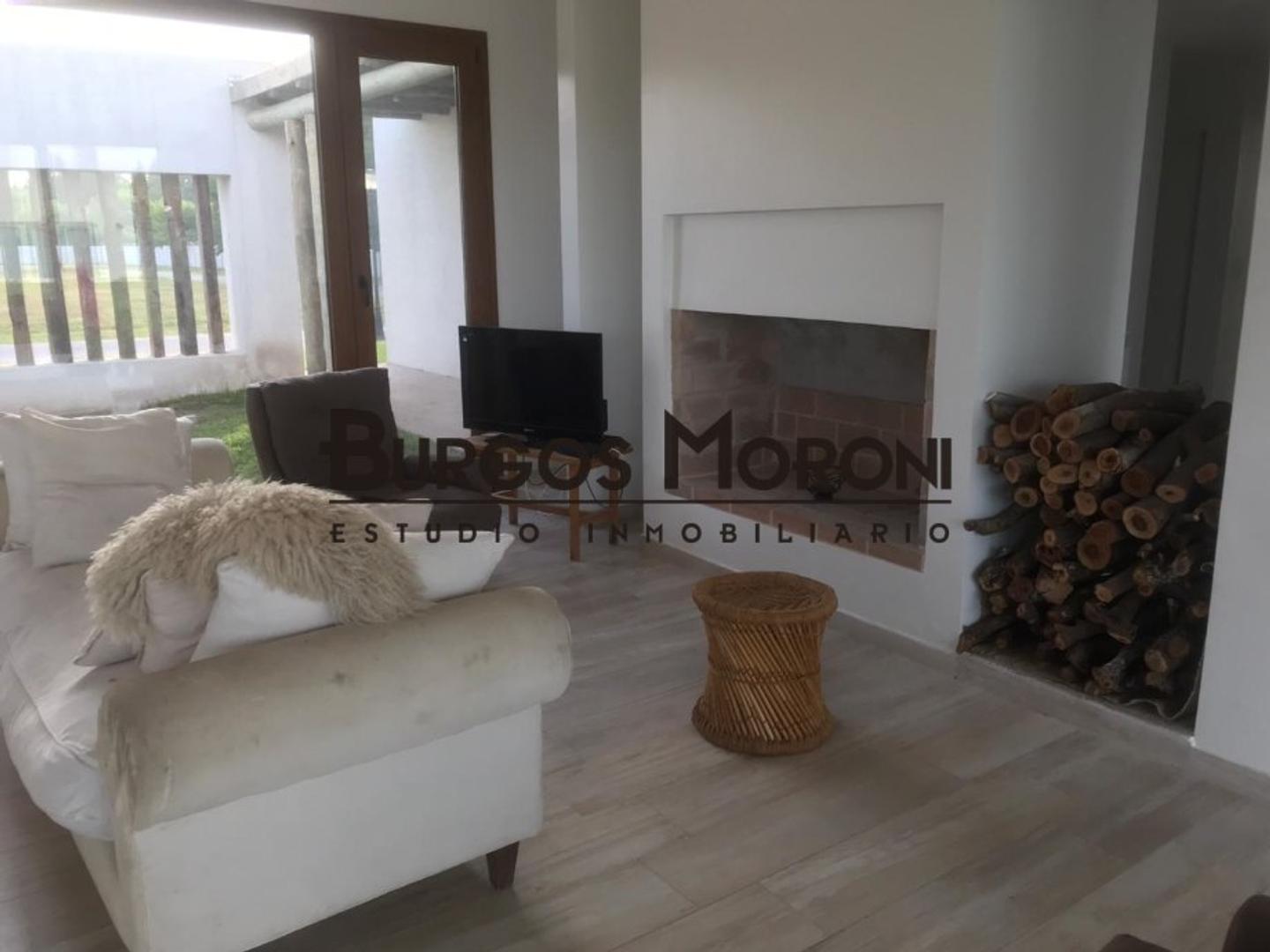 Casa en Venta en Moreno, USD 270.000