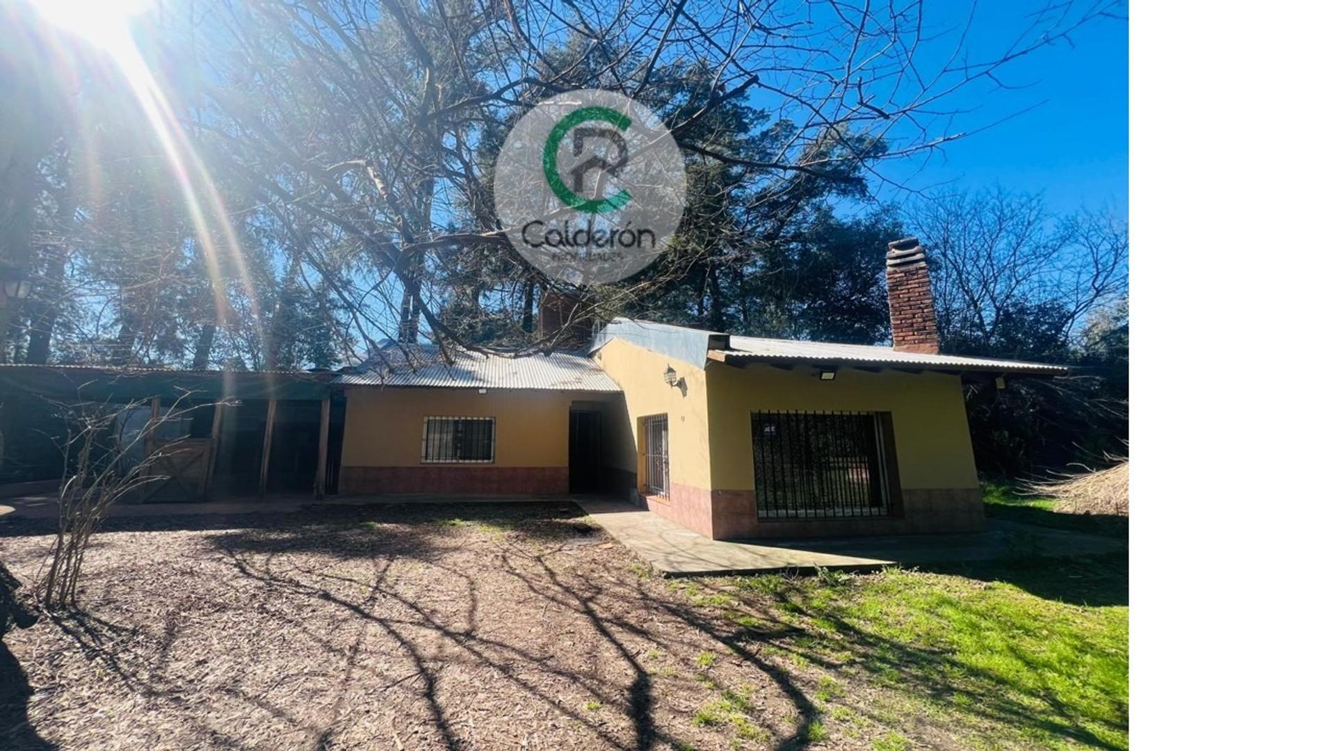 Casa Quinta en  Venta Francisco Álvarez Moreno