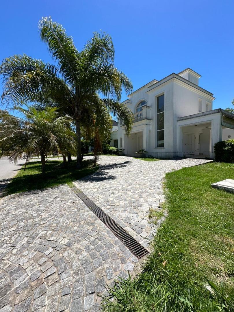 Abril Club De Campo La Reja19