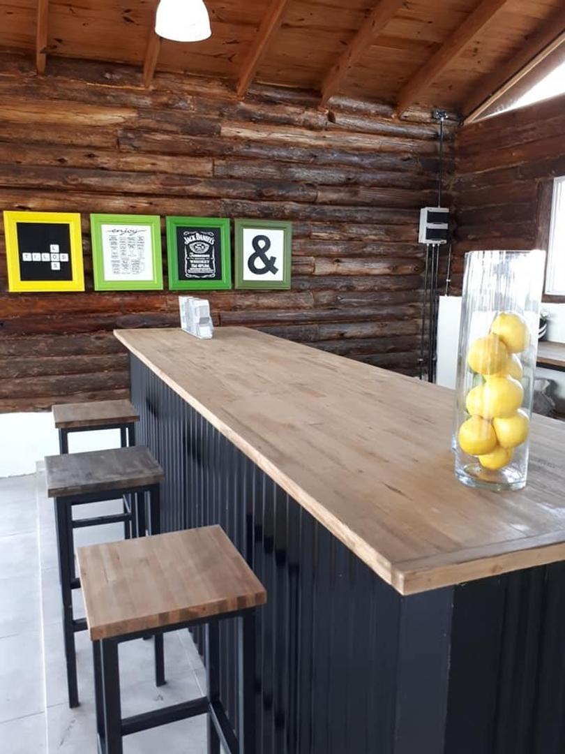 Casa 2 ambientes con 1 baño