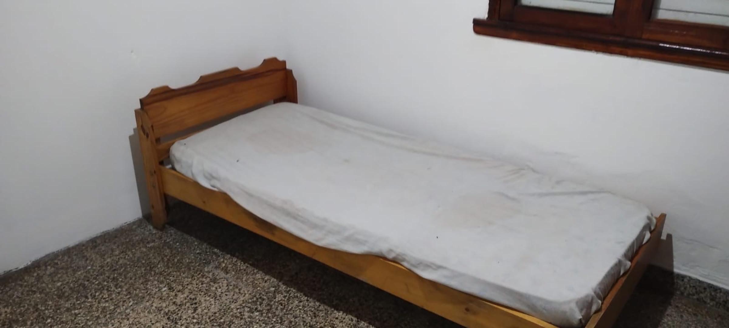 Casa 3 ambientes con 1 baño