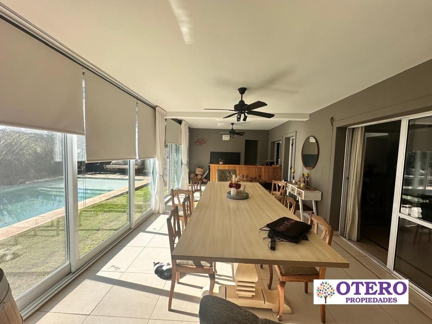 Casa 4 ambientes con 3 baños