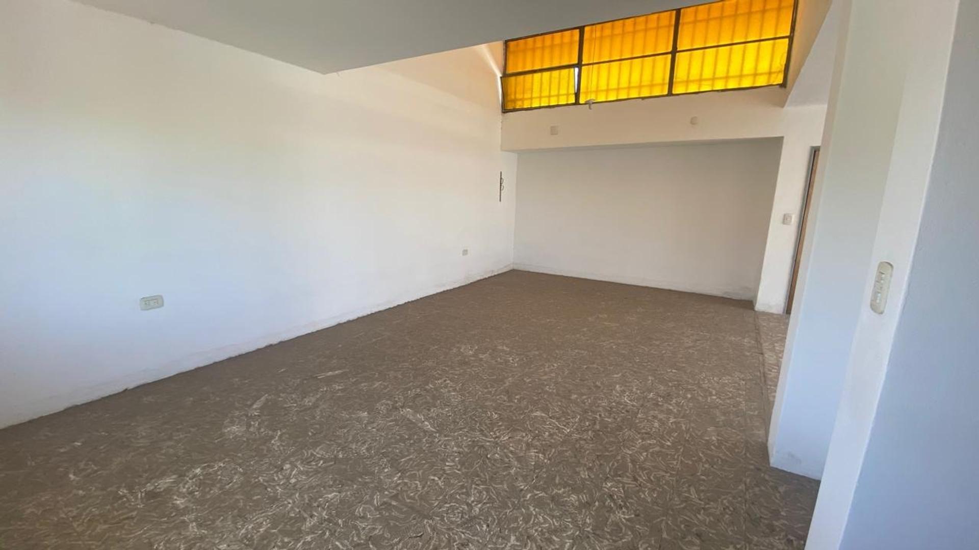 Depto Tipo Casa en Venta de 5 ambientes