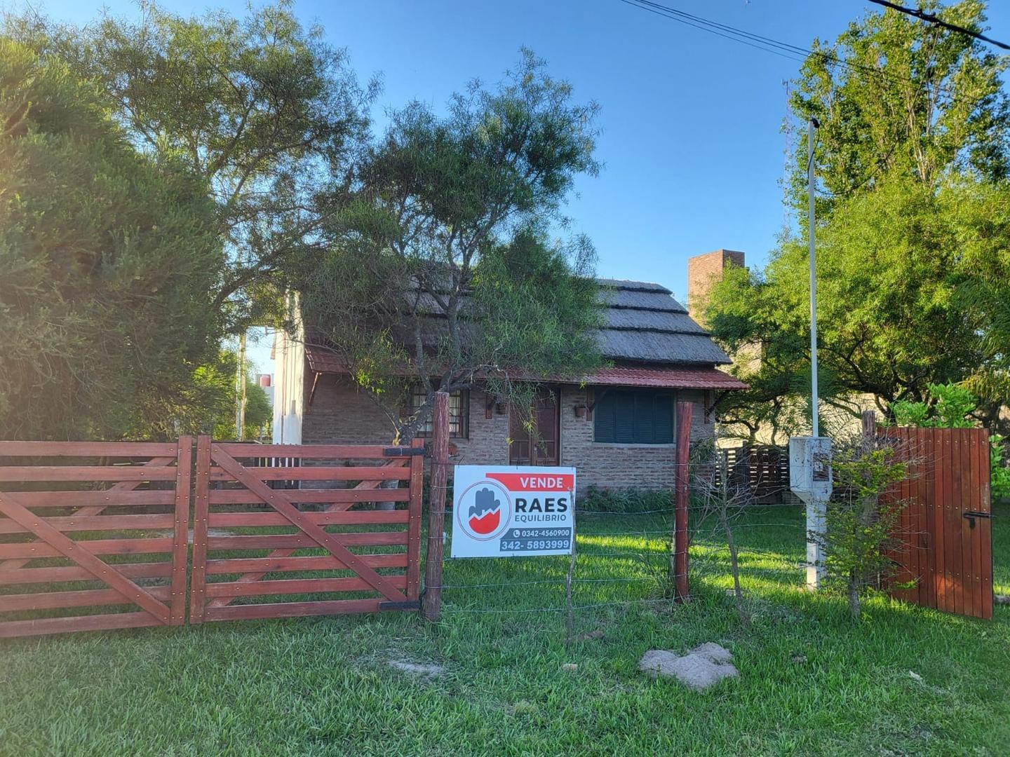 Casa con amplio terreno en Villa California