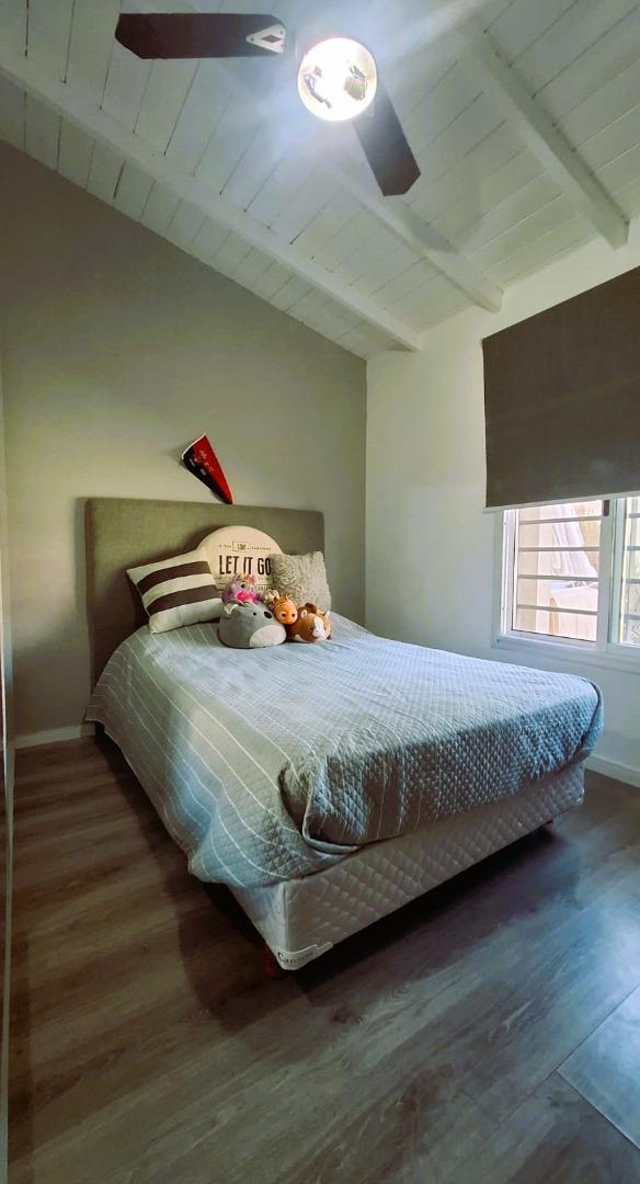 Casa 3 ambientes con 2 baños