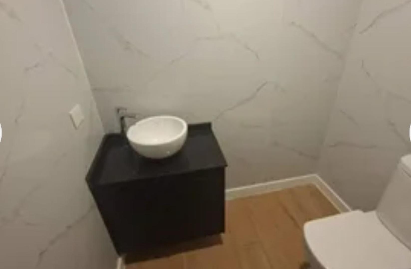 Oficina en Alquiler al Este