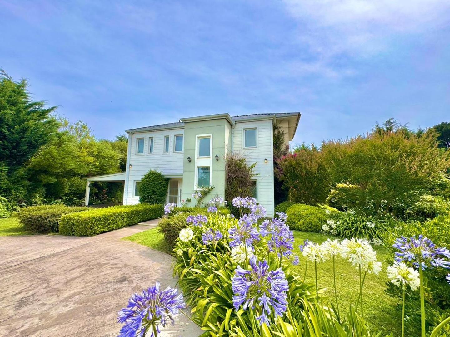 CASA EN ALQUILER PERMANENTE, CUATRO AMBIENTES, RUMENCO