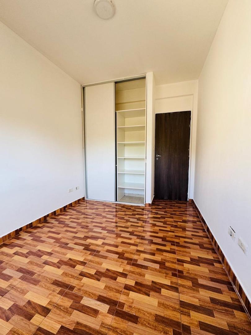 Departamento en Alquiler en Jose Leon Suarez, $ 500.000