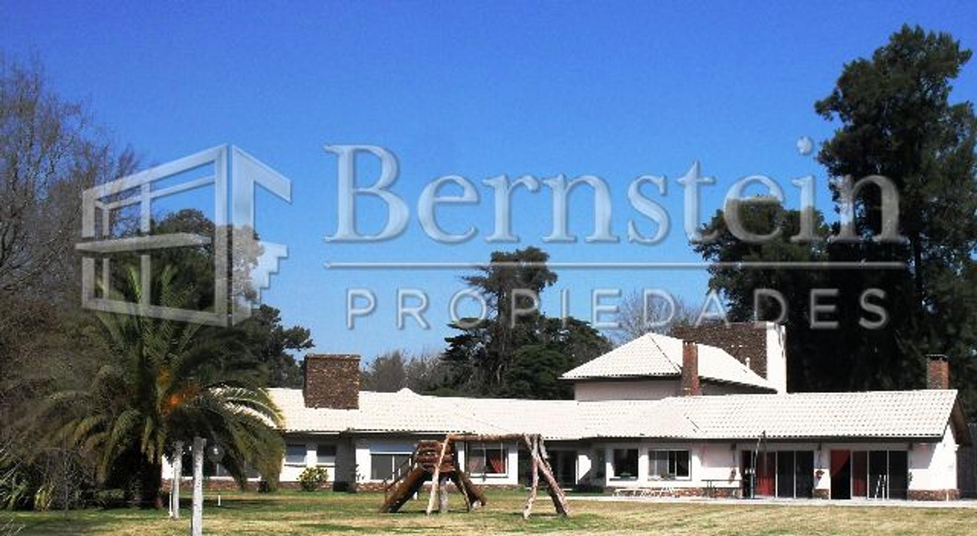 CASAQUINTA EN VENTA :: 4 AMBIENTES :: PARQUE LELOIR :: 3868m