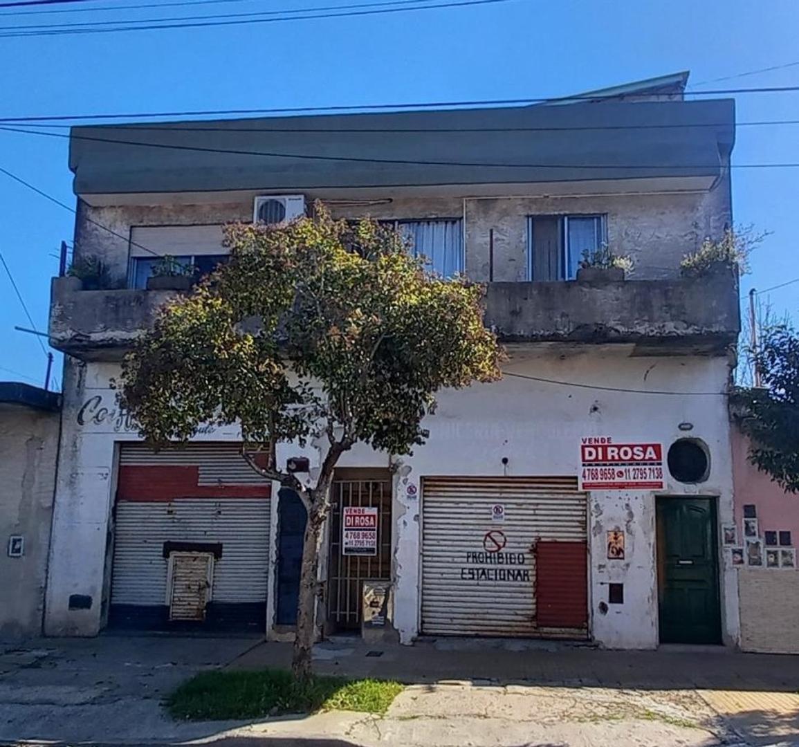 VENTA - 3 Galpones / Locales + Depto 4 ambientes - Ballester