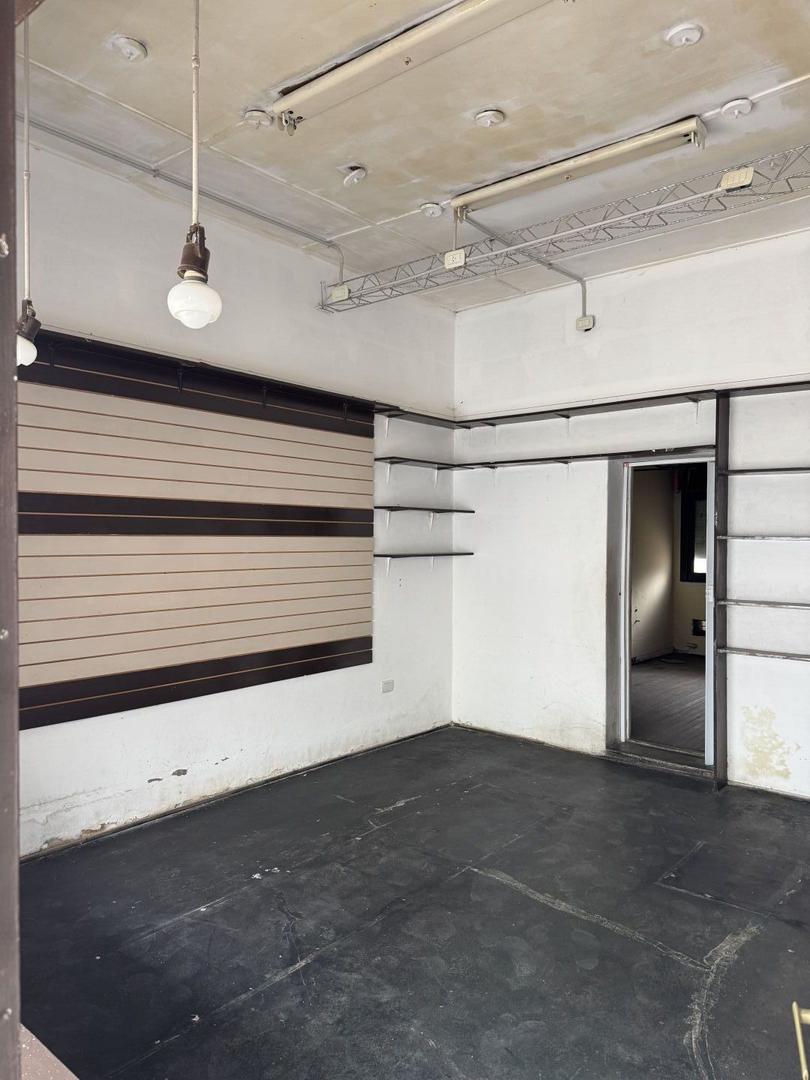 Local céntrico a 100 mts de la plaza principal