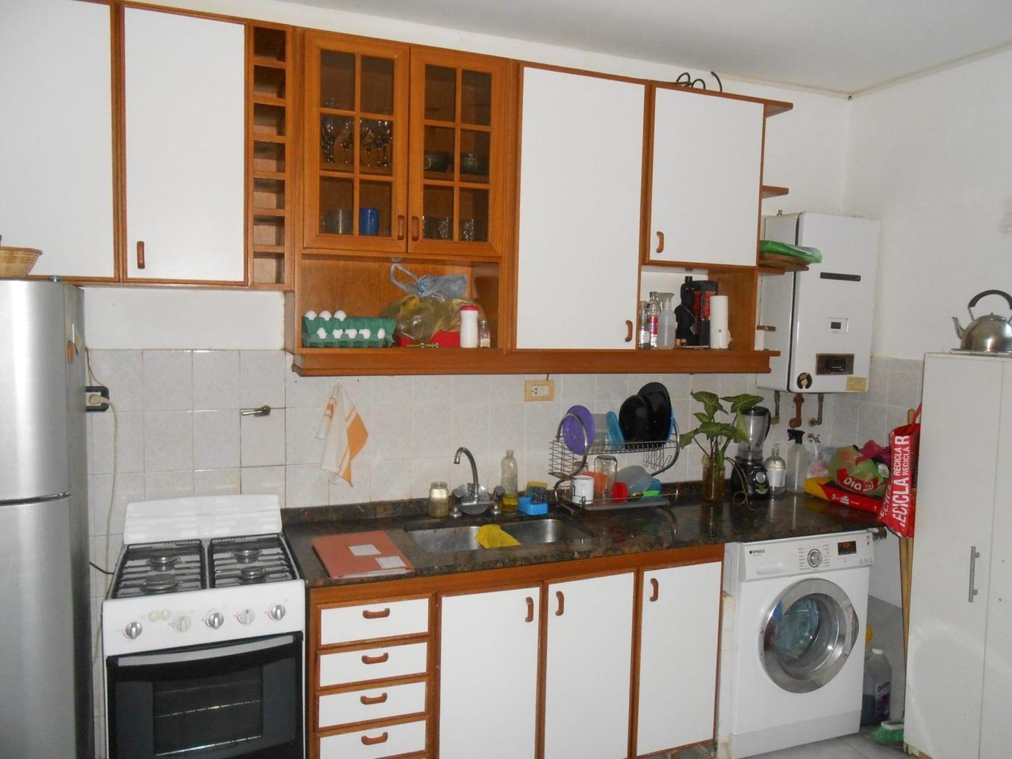 Las Flores 1600 , Piso PB