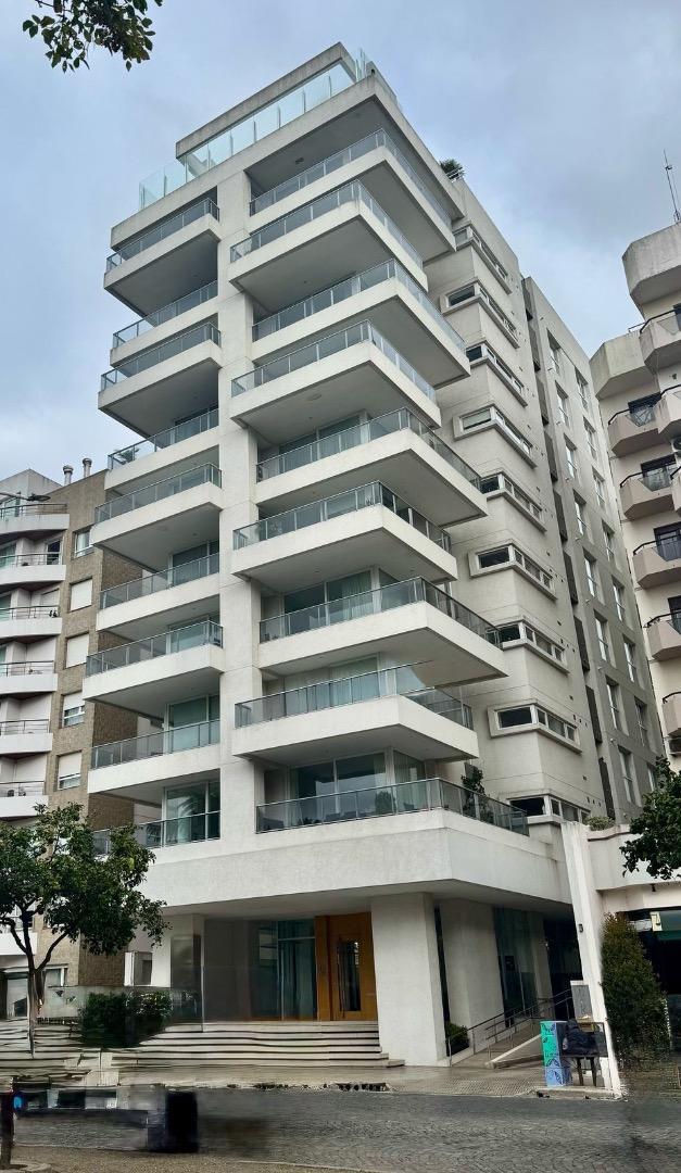 Exclusivo departamento de 3 dormitorios con vista 360 enTand