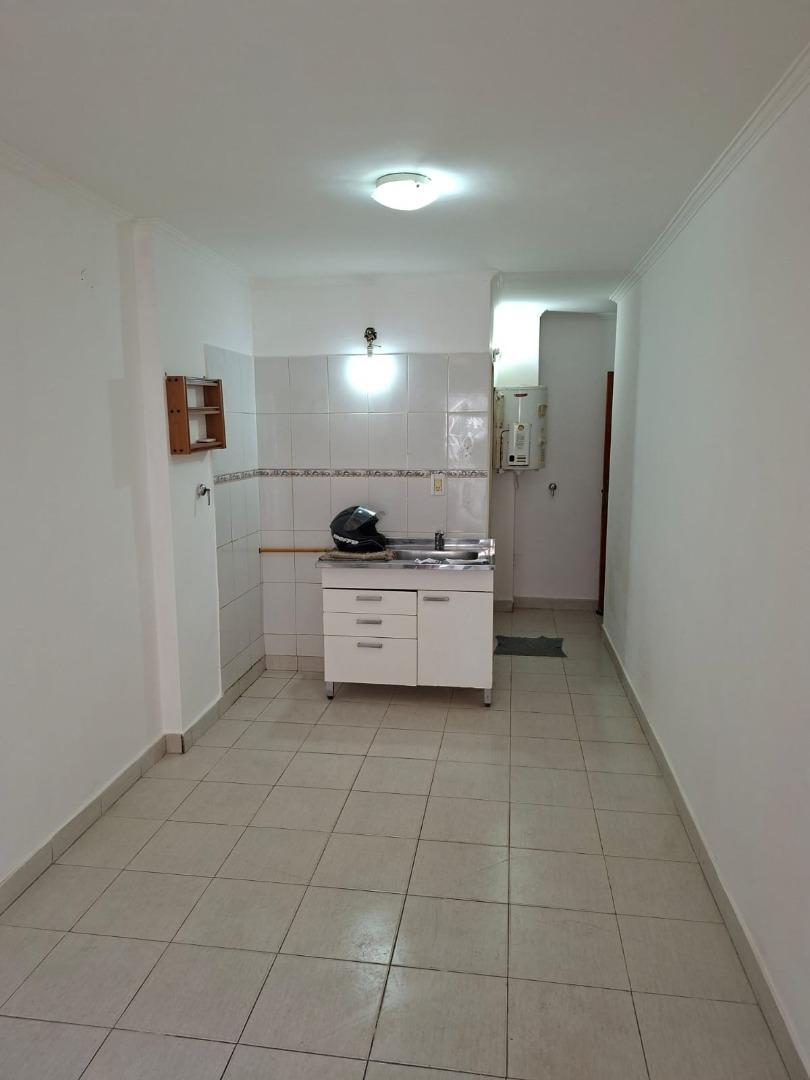 Vendo mono ambiente centrico, a dos cuadras de la  Uner