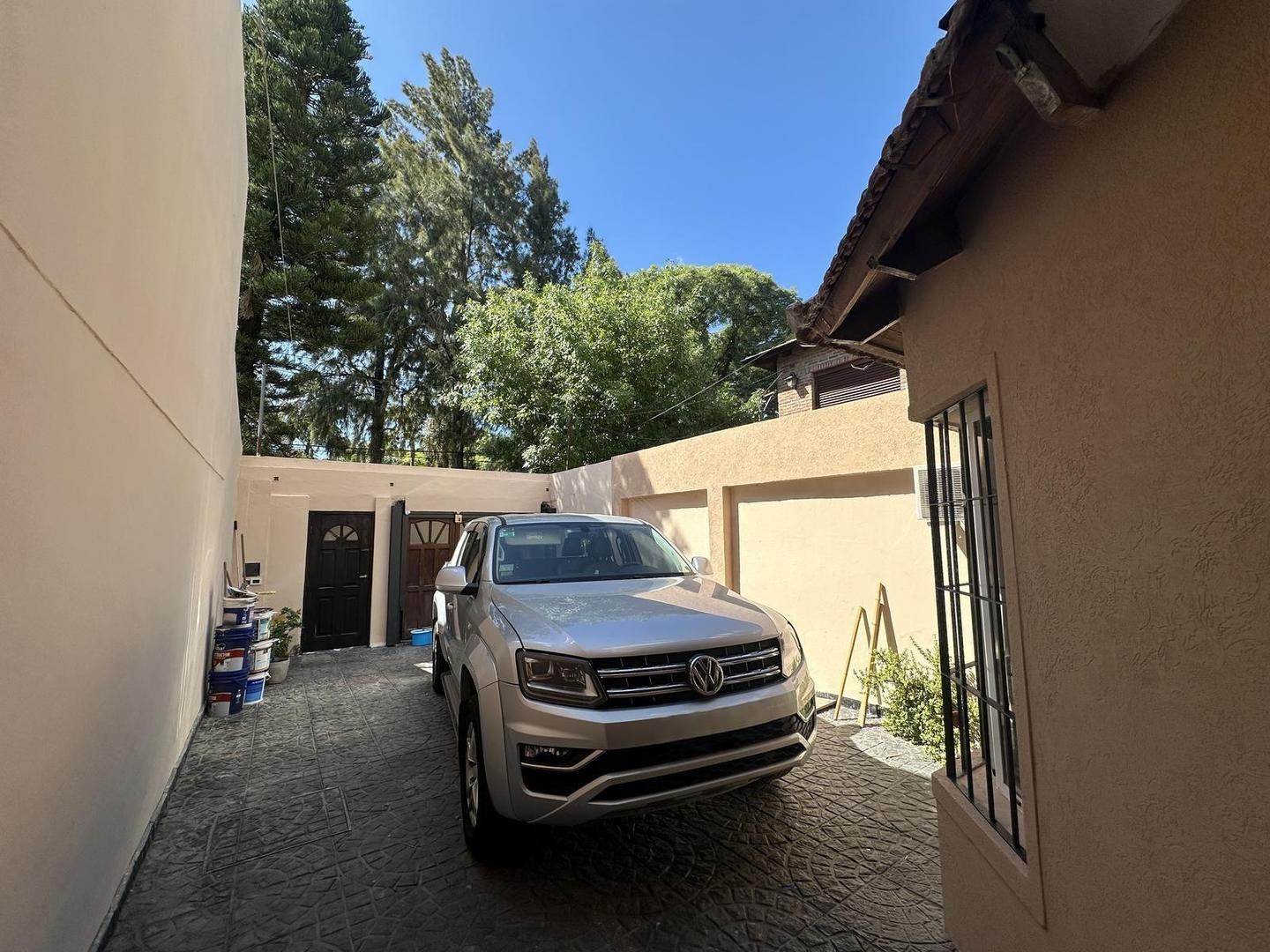 Casa en Venta con 1 cochera