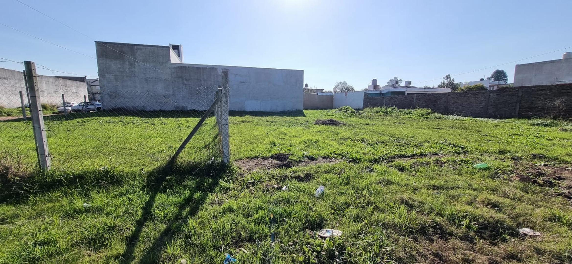Venta de lote Paso del Rey cerca del centro ,Lucia de Rueda
