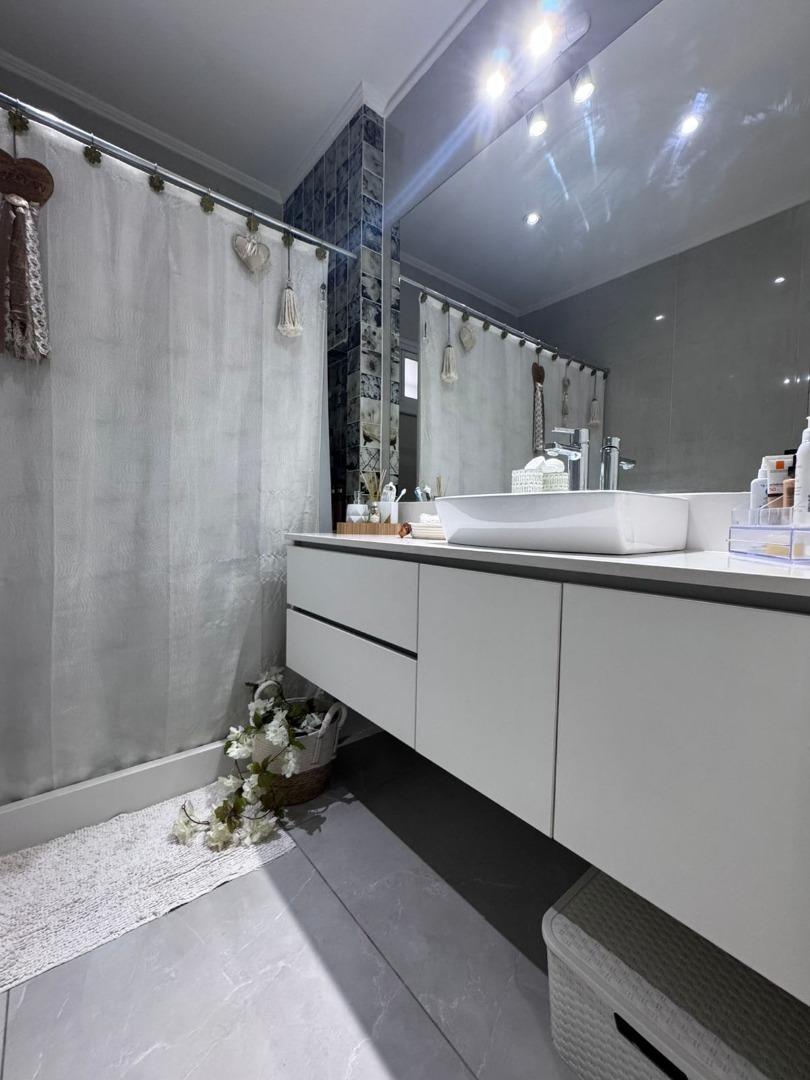 Casa 3 ambientes con 2 baños