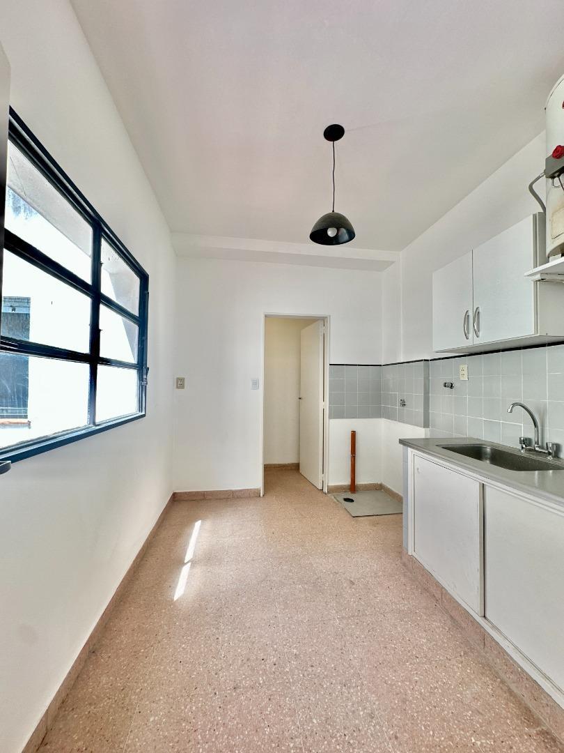 2 AMBIENTES EN LAS LOMITAS - Colombres 354