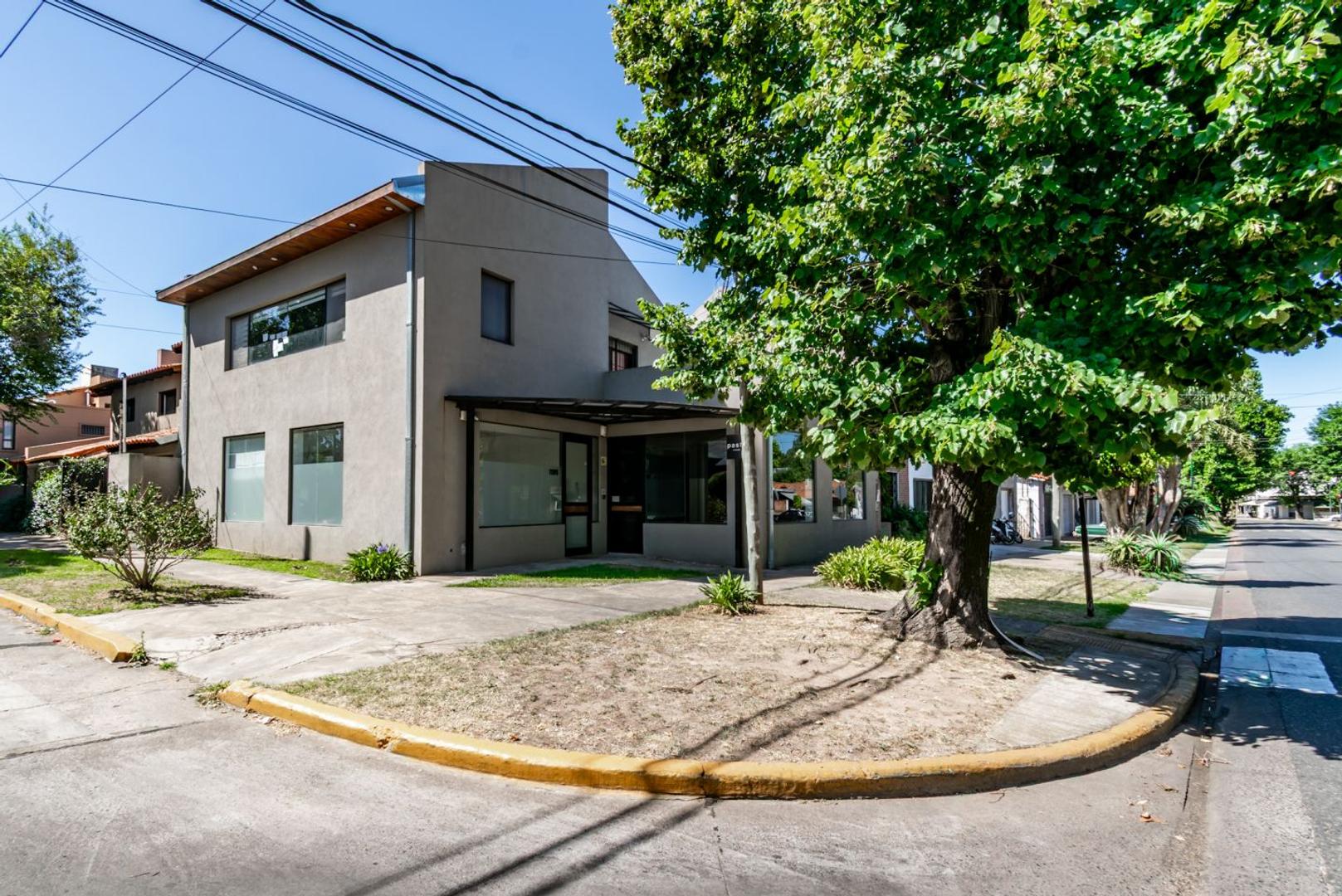 Local - Venta - Argentina, San Isidro - Diego Palma 1195