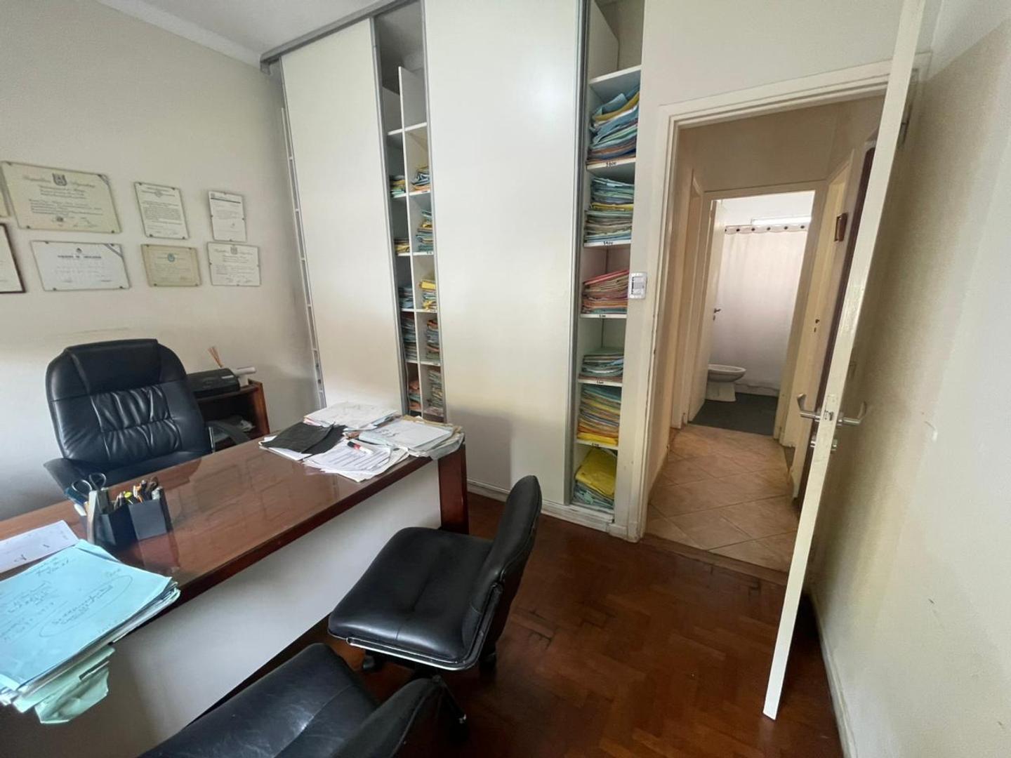 Casa en Alquiler en Castelar, $ 580.000