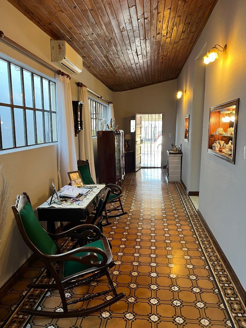 Casa 4 ambientes con 4 baños