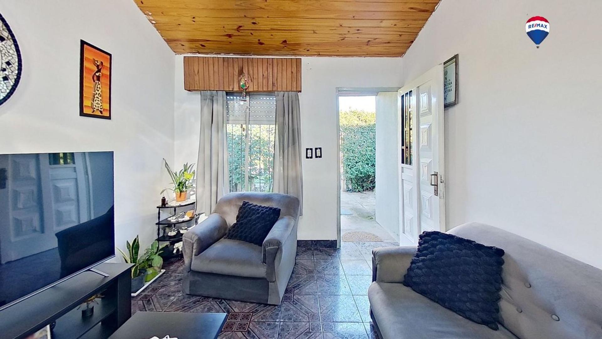 Casa 4 ambientes con 1 baño