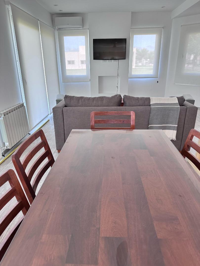 Casa en Alquiler en Haras Del Sur 3, USD 1.900