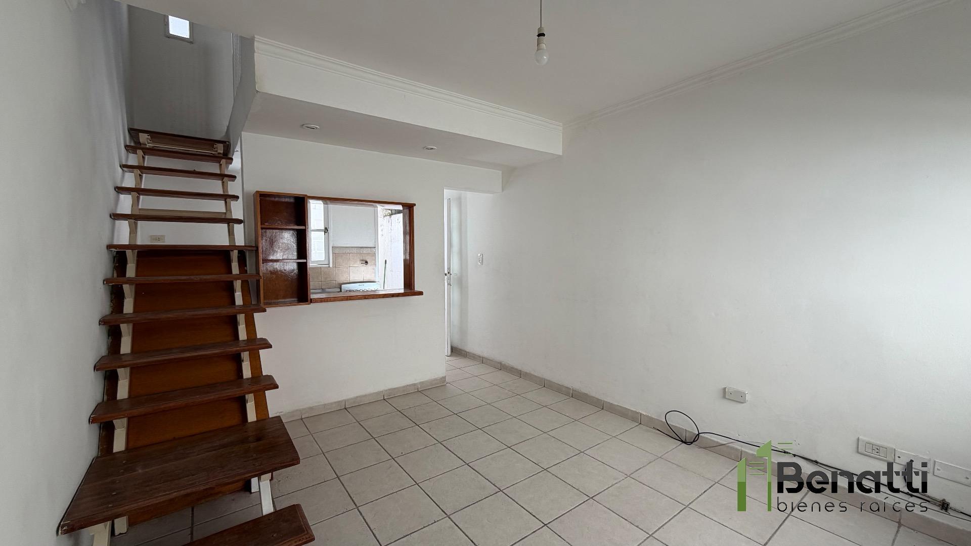 Duplex 2 ambientes en PLANTA BAJA.