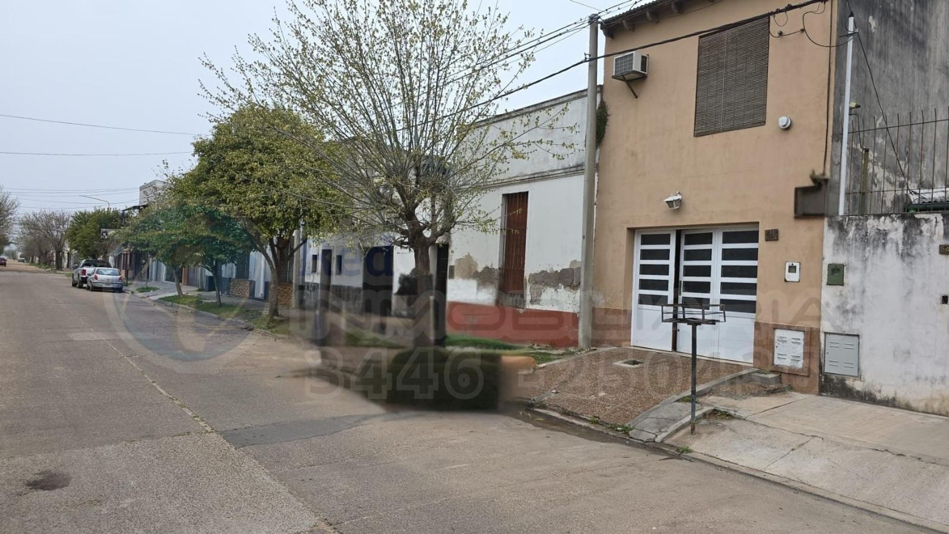 DUPLEX EN CALLE JUJUY AL 800