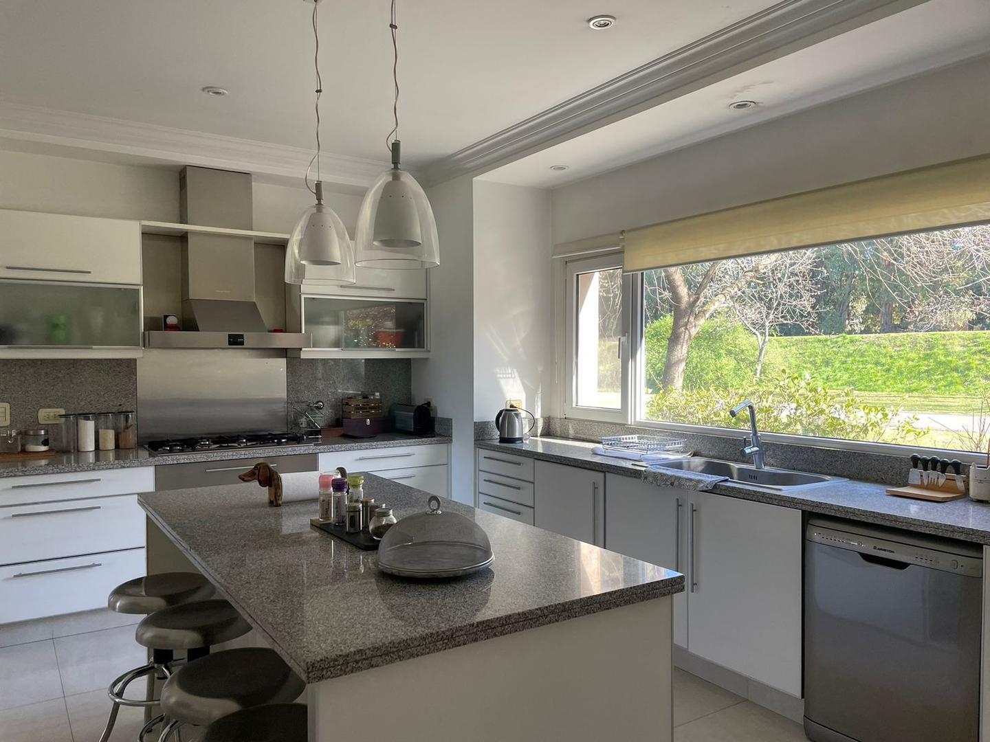 Casa en Venta de 5 dormitorios