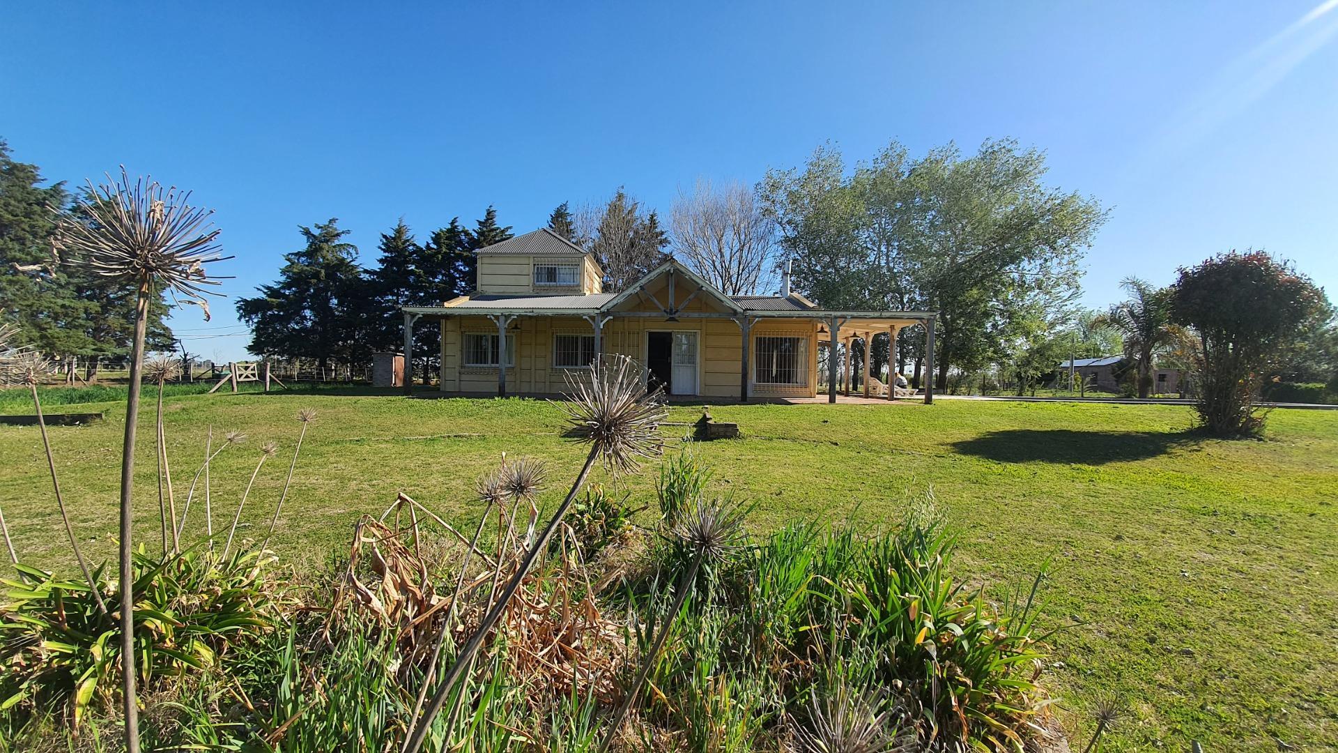 Chacra con lago propio y Pileta