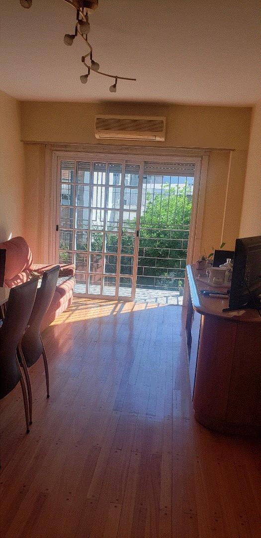 Av. Rivadavia 10700, Piso 2