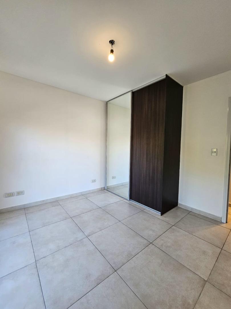 Departamento en Alquiler en Pichincha, $ 400.000