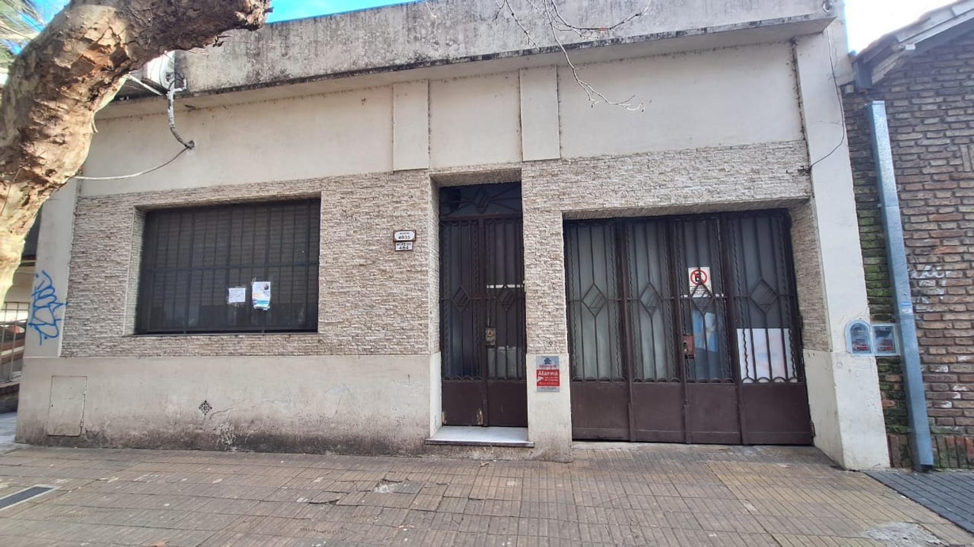 VENTA CASA 4 AMBIENTES SAN MARTIN CENTRO