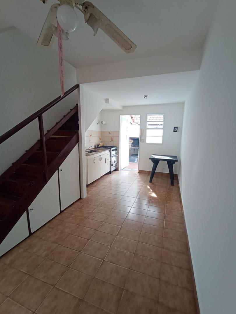 Depto Tipo Casa en Venta de 1 dormitorio