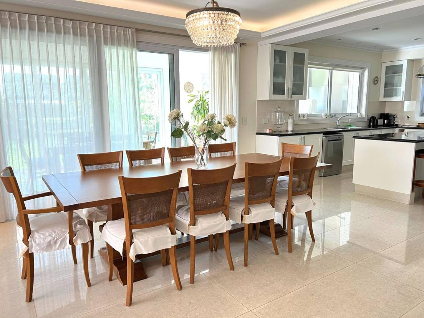 Casa en Venta de 4 dormitorios