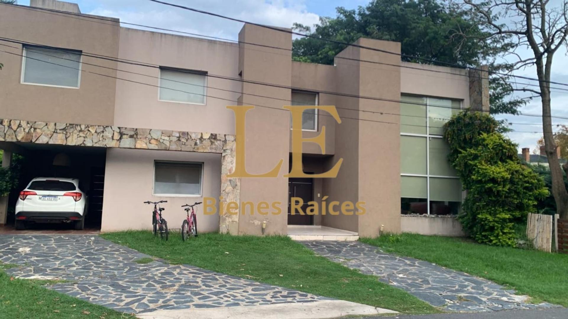 ALQUILER CASA CON PILETA