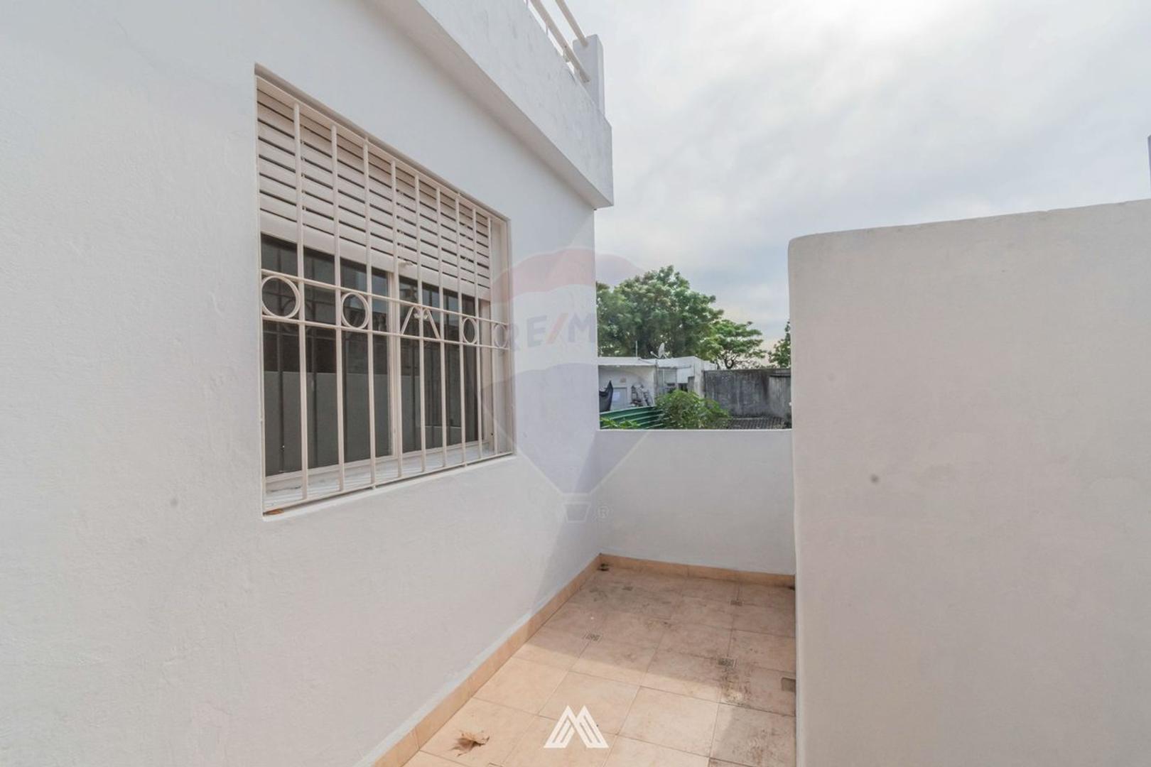 Venta apartamento Buceo 2 dorm. Patio y azotea