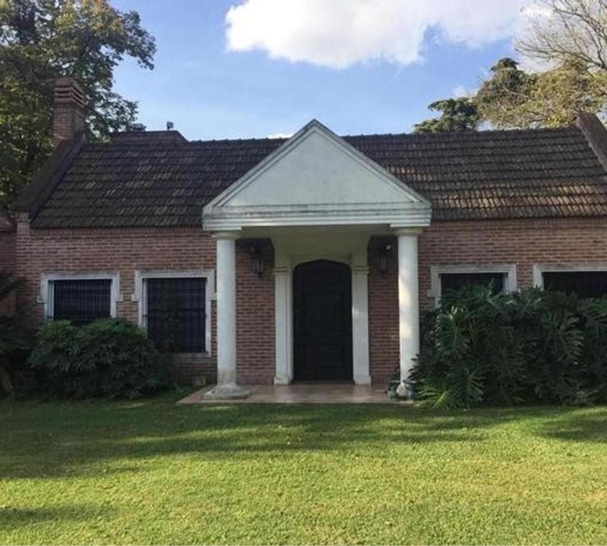 Casa - Barrio Parque Leloir