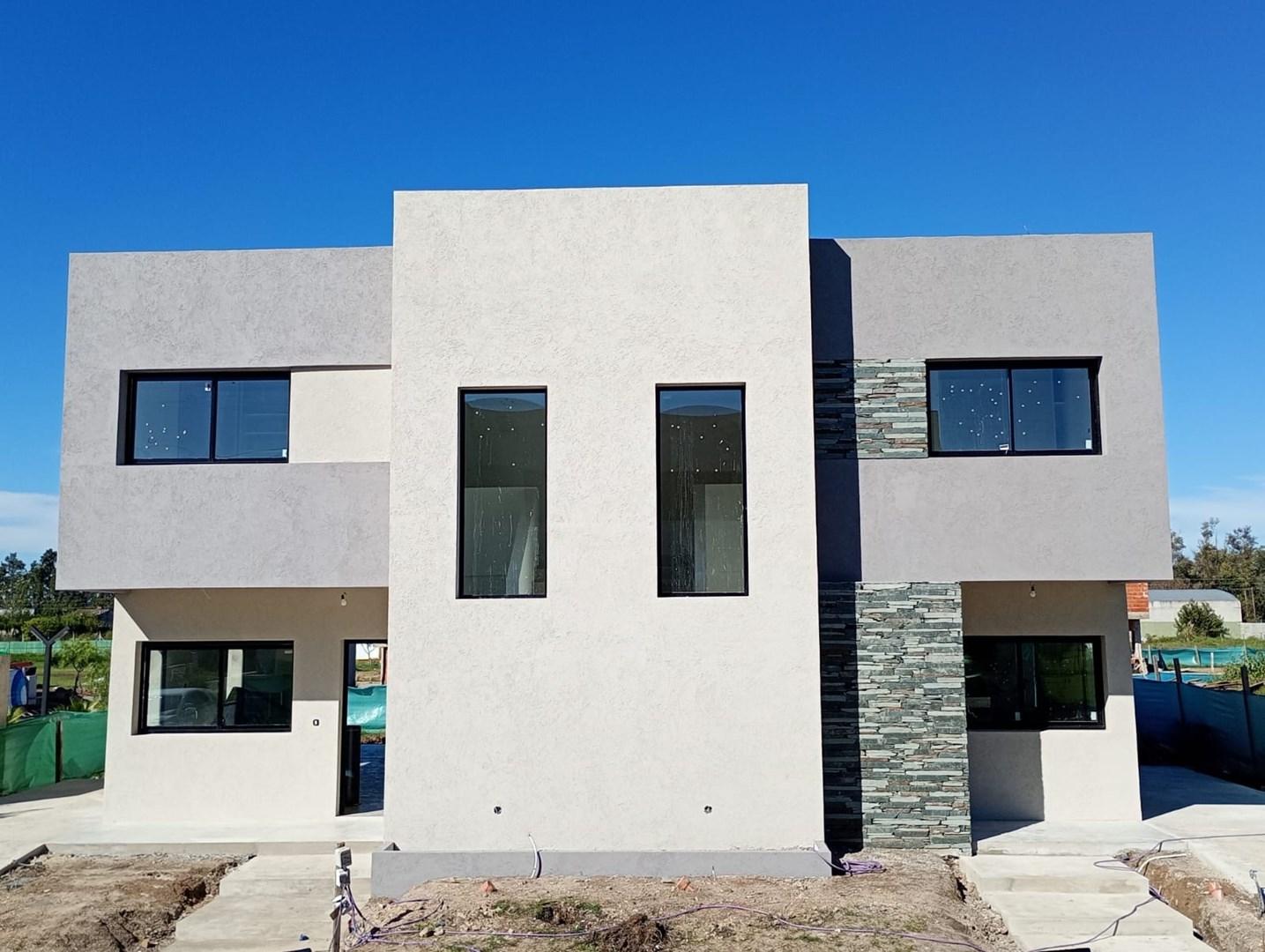 Duplex en Venta en SpringPark 3 dormitorios, Pilar 100