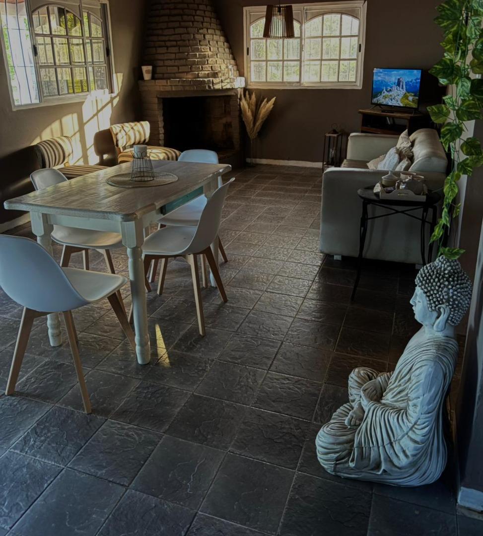 Casa en Venta con 5 cocheras