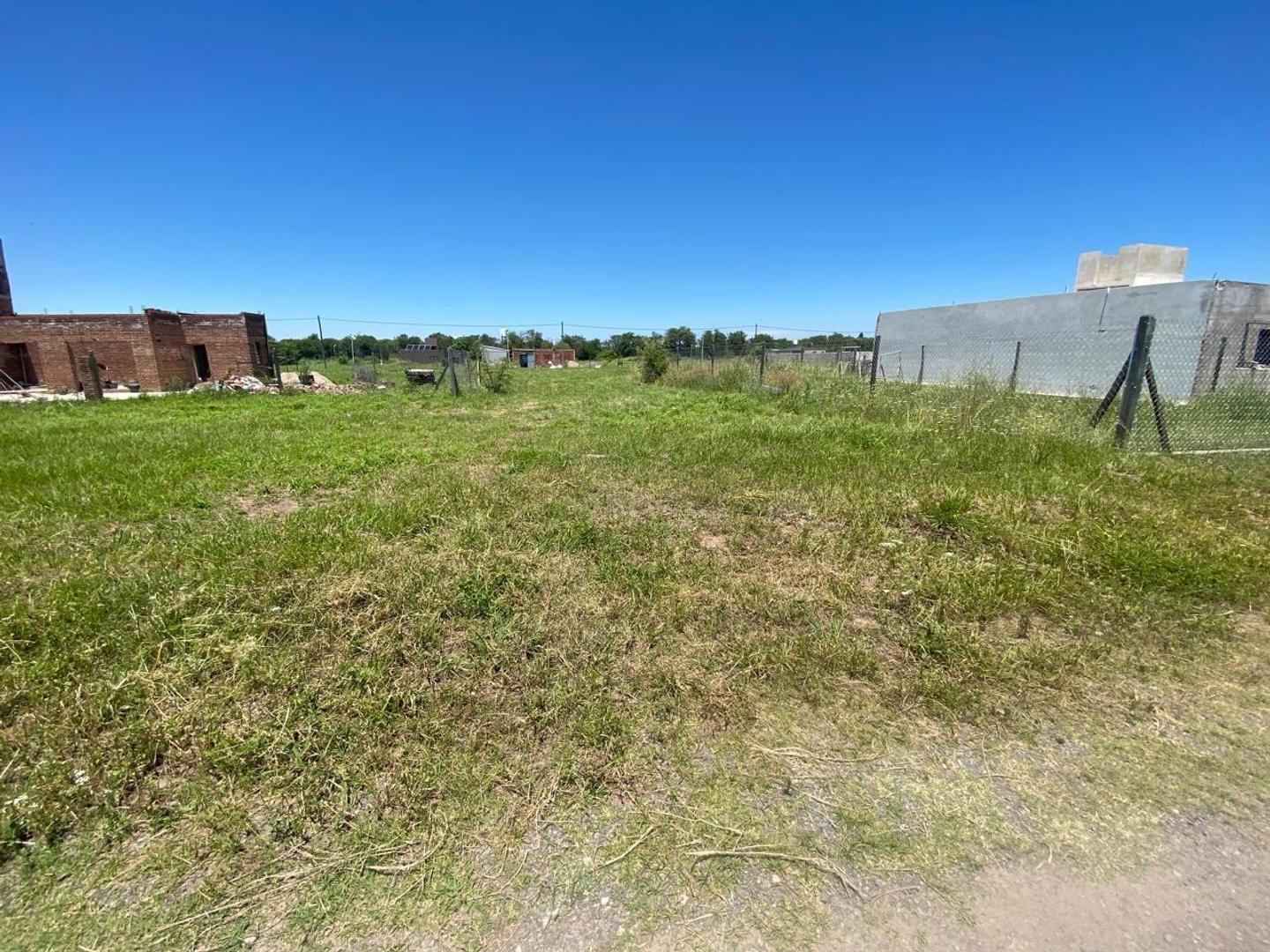 SE VENDE LOTE EN BARRIO SOLES SERRANOS III, UNQUILLO