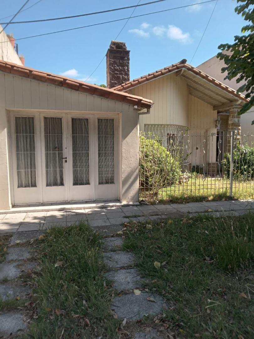 CASA EN VENTA EN HAEDO