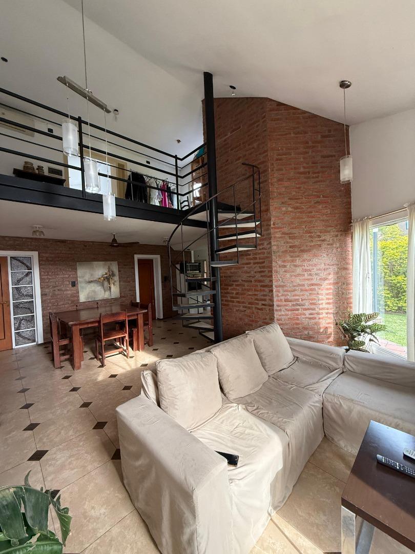 Casa en Venta en El Pinar Country Club, USD 285.000